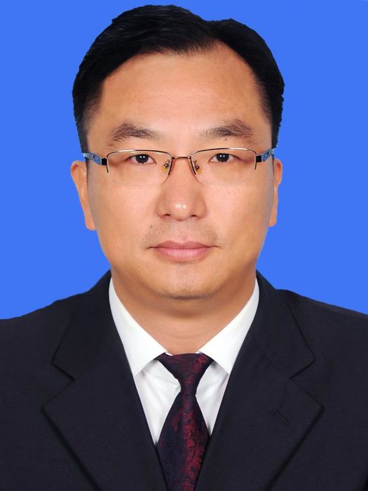 史建偉(河南省鄭州市管城回族區委常委,區政府常務副區長) 史建偉(河南省鄭州市管城回族區委常委,區政府常務副區長)