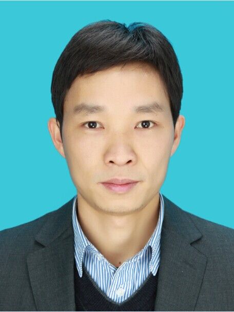 李海龍(國際先進材料學會會士,中南大學能源科學與工程學院副院長、教授、博士生導師) 李海龍(國際先進材料學會會士,中南大學能源科學與工程學院副院長、教授、博士生導師)