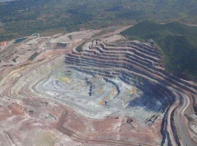 蒙育瓦銅礦