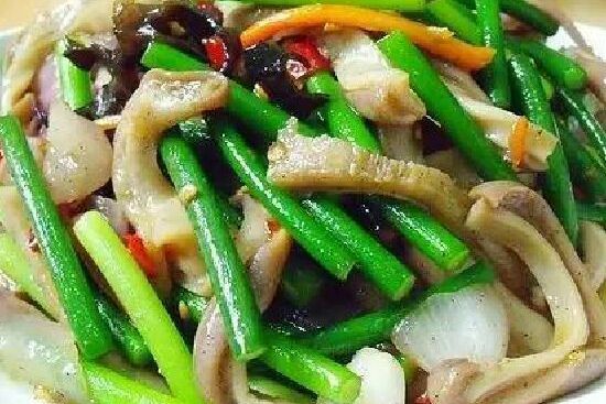 青蒜炒豬肚 青蒜炒豬肚
