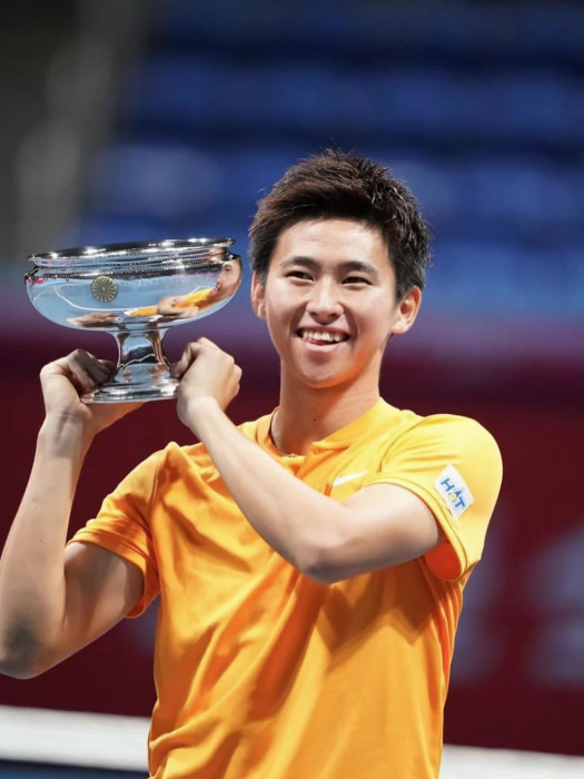 中川直樹(日本網球運動員) 中川直樹(日本網球運動員)