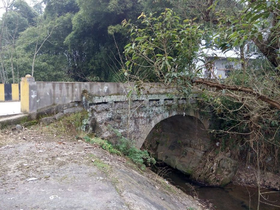 卷洞村 卷洞村