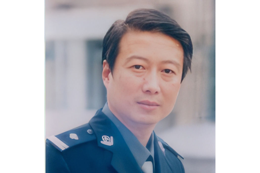 周殿英 周殿英
