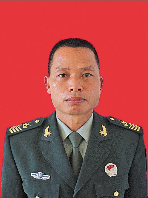 高玉華(戰略支援部隊某大隊一級軍士長) 高玉華(戰略支援部隊某大隊一級軍士長)