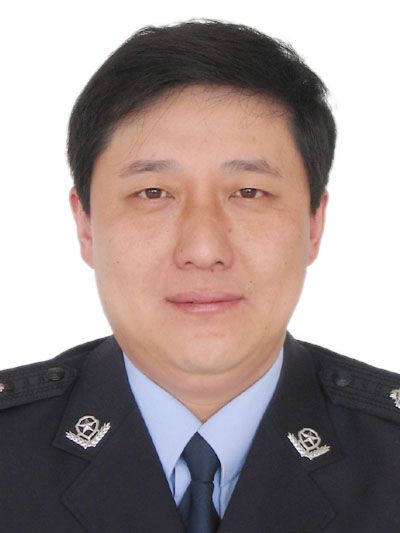 劉建東(壽光市人民政府副市長、公安局局長) 劉建東(壽光市人民政府副市長、公安局局長)