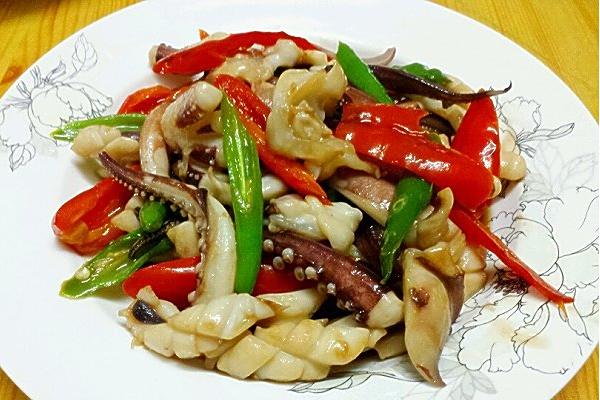 酥椒炒魷魚 酥椒炒魷魚