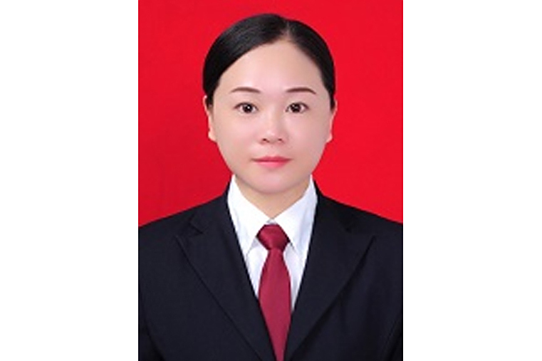 向琳(湖南省懷化市沅陵縣工信局黨組成員、副局長) 向琳(湖南省懷化市沅陵縣工信局黨組成員、副局長)