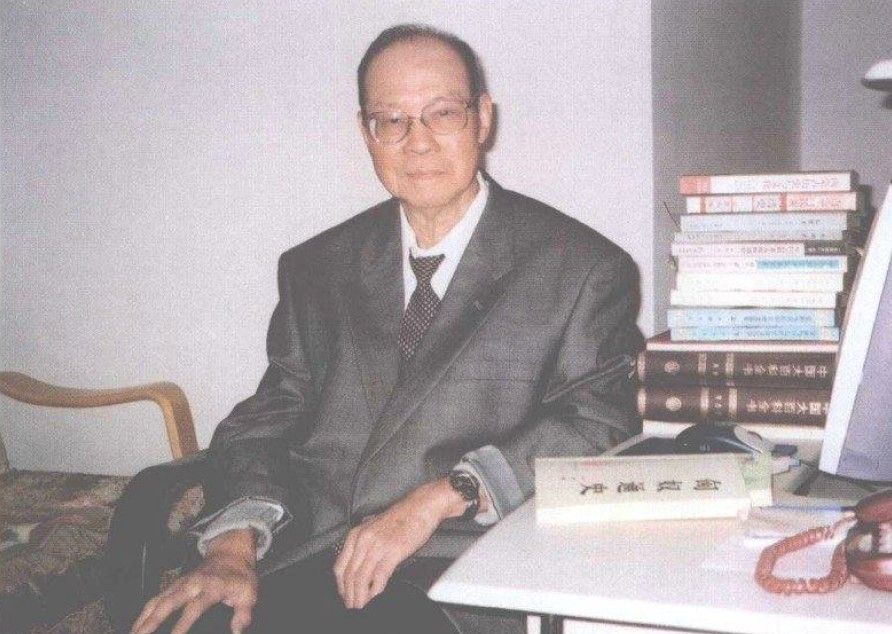 林乾(內蒙古大學蒙古史研究所教授) 林乾(內蒙古大學蒙古史研究所教授)