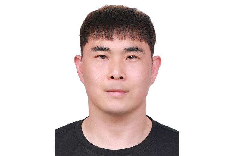 李致遠(韓國殘疾人輪椅籃球運動員) 李致遠(韓國殘疾人輪椅籃球運動員)