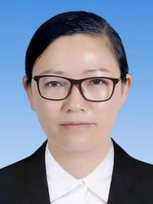 李花(貴州省黔西南布依族苗族自治州普安縣政務服務中心副主任) 李花(貴州省黔西南布依族苗族自治州普安縣政務服務中心副主任)