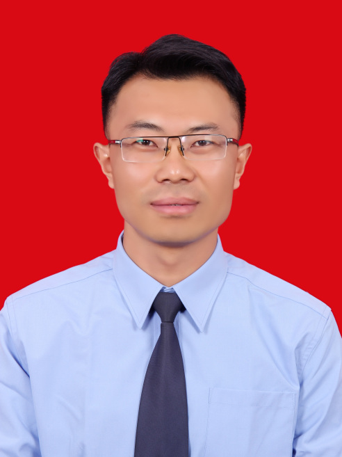 胡文杰(寧夏石嘴山市場監管局集貿市場綜合執法隊長) 胡文杰(寧夏石嘴山市場監管局集貿市場綜合執法隊長)