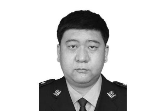崔健(安達市公安局刑事偵查大隊原民警、四級警長) 崔健(安達市公安局刑事偵查大隊原民警、四級警長)
