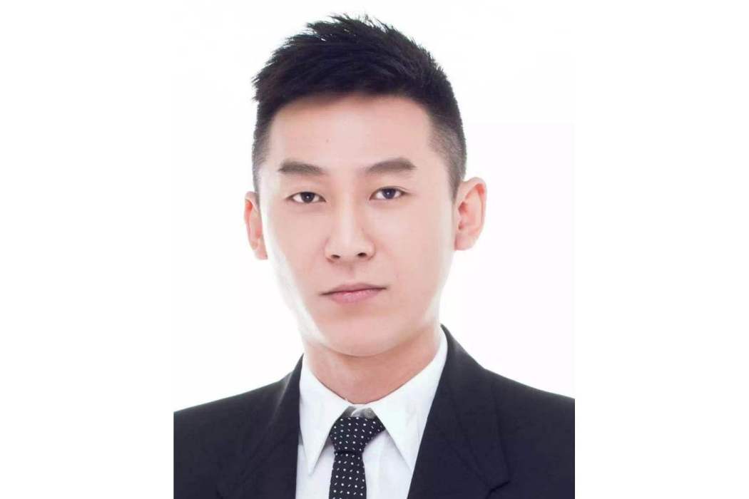 郭斌(重慶對外經貿學院副校長、黨委委員) 郭斌(重慶對外經貿學院副校長、黨委委員)