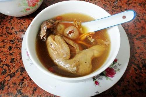 桂髓鵪鶉湯