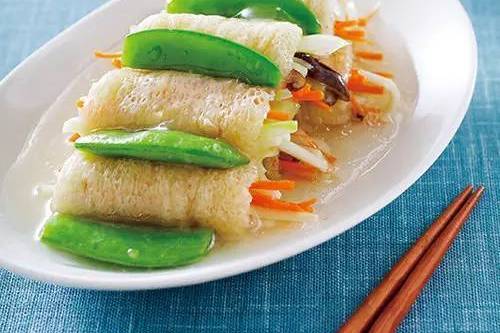 素卷三絲 素卷三絲