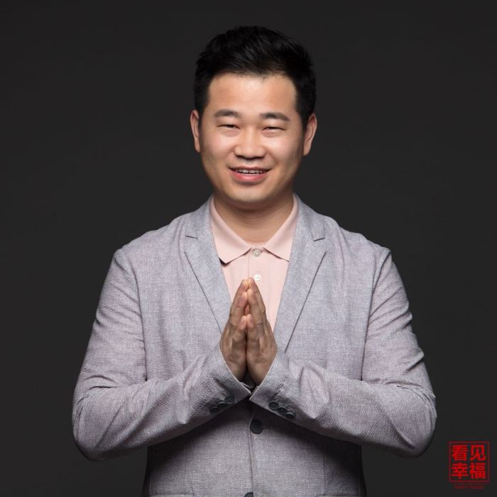 方小亮 方小亮