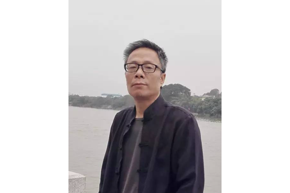 王朝華(閩南師範大學文學院教授) 王朝華(閩南師範大學文學院教授)