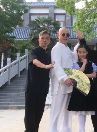徐少華(山東省戲劇專家、國家一級演員) 徐少華(山東省戲劇專家、國家一級演員)