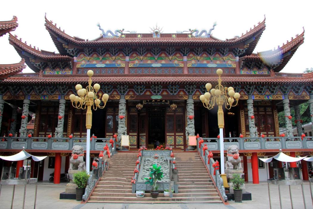 龍貢寺