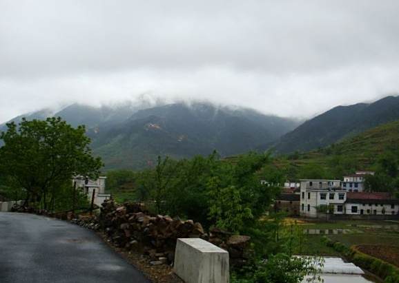 山背底村 山背底村