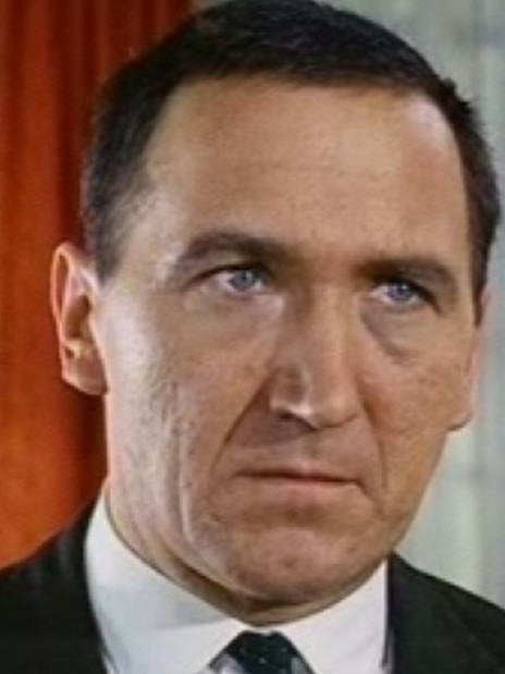 喬治·休厄爾(George Sewell) 喬治·休厄爾(George Sewell)