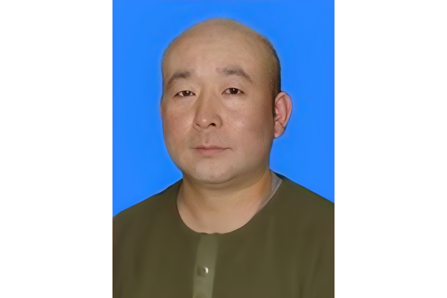 付永華(青海省美術家協會第八屆副主席) 付永華(青海省美術家協會第八屆副主席)