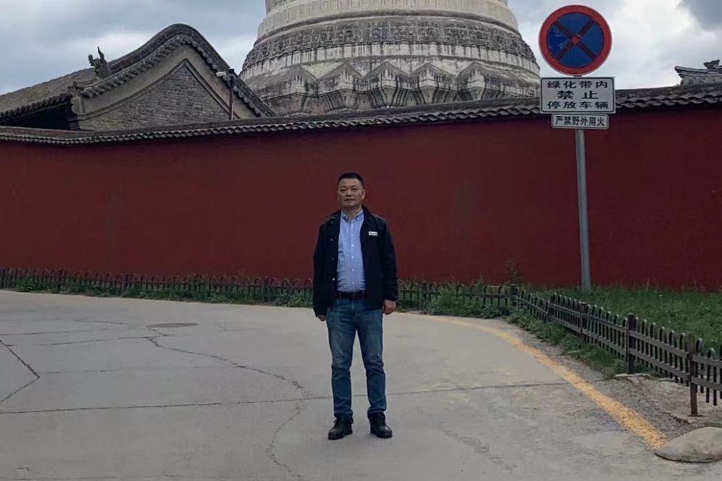 李墨泉 李墨泉