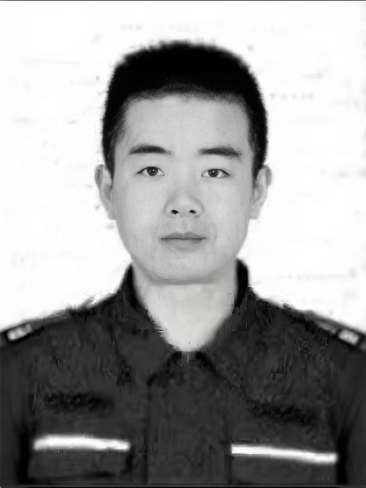 楊朝(陝西省西鹹新區藍天救援隊原水域中隊二隊隊長)