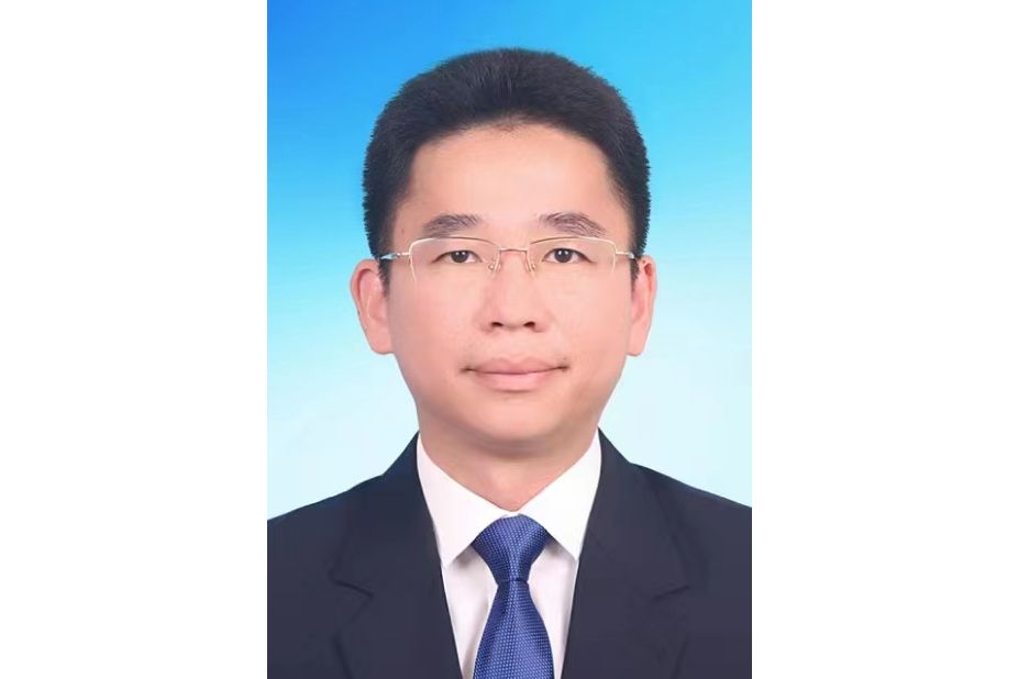 陳錦華(廣東省肇慶市鼎湖區委原常委、區政府原副區長) 陳錦華(廣東省肇慶市鼎湖區委原常委、區政府原副區長)