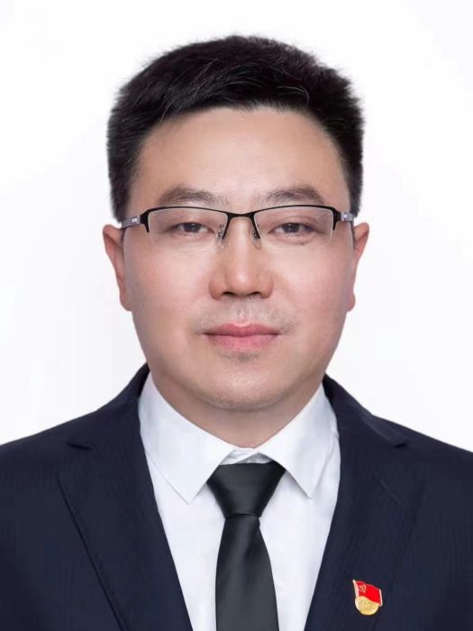 杜兵(中共雲岩區委教育工作委員會副書記、區教育局黨委副書記、副局長) 杜兵(中共雲岩區委教育工作委員會副書記、區教育局黨委副書記、副局長)