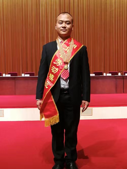周祖宏(湖北省勞動模範) 周祖宏(湖北省勞動模範)