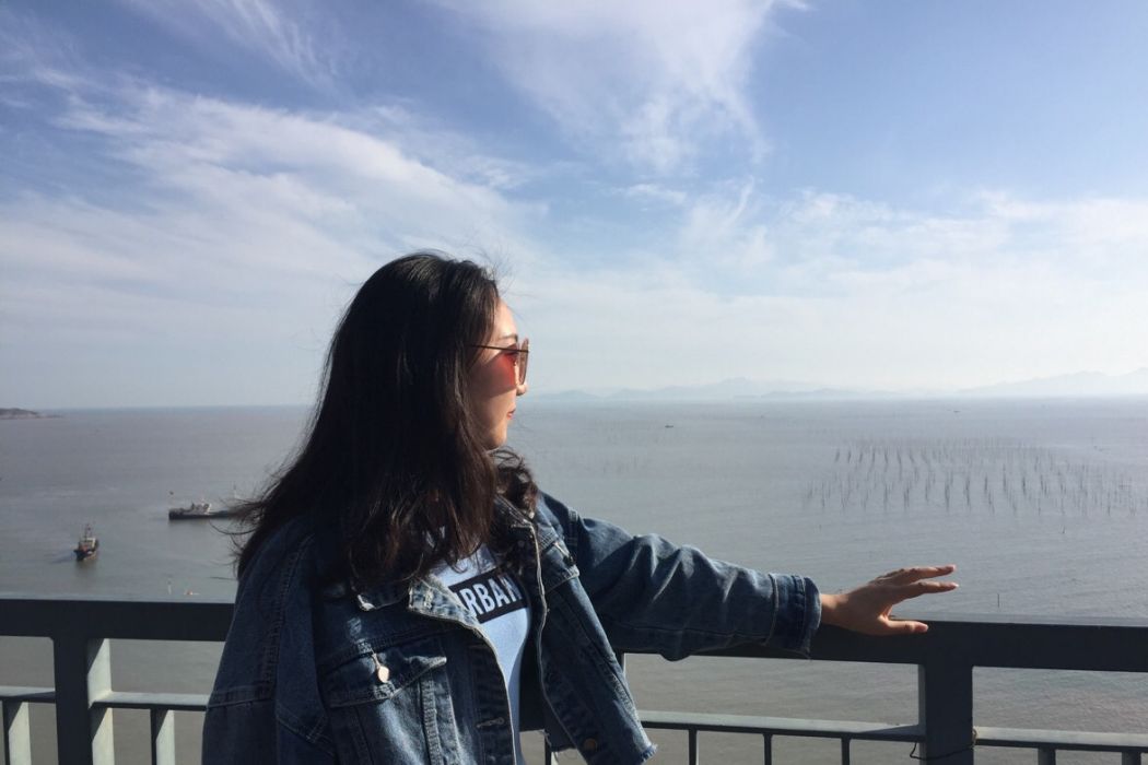 石秋童 石秋童
