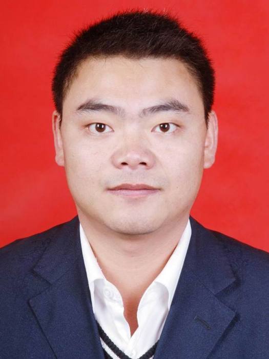 肖鵬(甘肅省隴南市文縣教育局黨組成員、教研室主任) 肖鵬(甘肅省隴南市文縣教育局黨組成員、教研室主任)