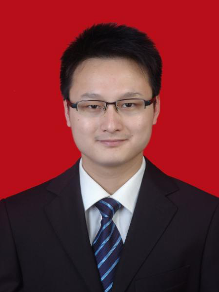 陳吏