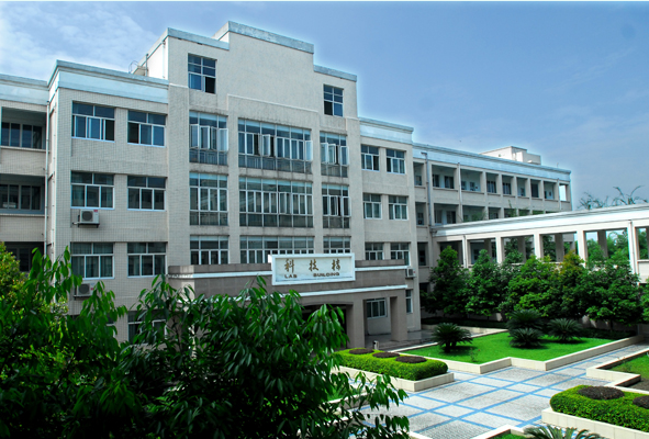 棠湖中學外語實驗學校—科技樓
