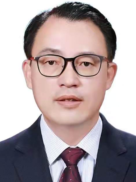 李洪(中國民用航空西藏自治區管理局局長、黨委副書記) 李洪(中國民用航空西藏自治區管理局局長、黨委副書記)