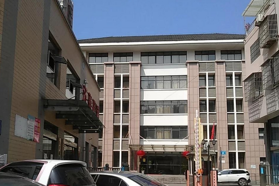 河畔春秋 河畔春秋