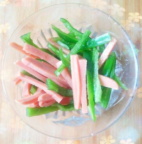 青椒拌火腿腸 青椒拌火腿腸