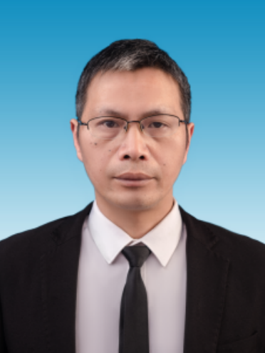李新生(四川省華鎣市建築業發展服務中心主任) 李新生(四川省華鎣市建築業發展服務中心主任)