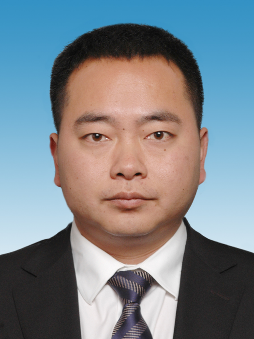 覃昊(四川省成都市彭州市行政審批局黨組成員、彭州市大數據和民生服務中心主任) 覃昊(四川省成都市彭州市行政審批局黨組成員、彭州市大數據和民生服務中心主任)