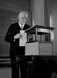 1932年，希爾伯特在講課