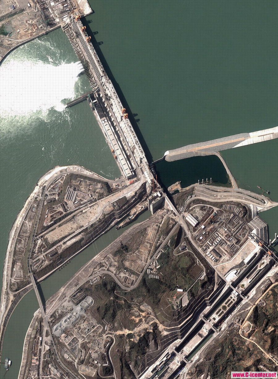 三峽大壩衛星圖