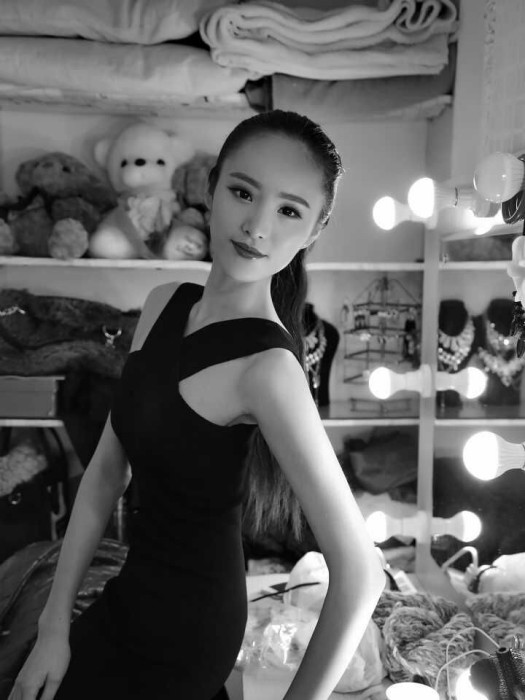 李笑嫣 李笑嫣