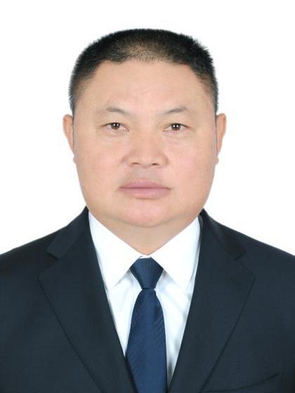 包勇(雲南省德宏州民政局黨組成員、四級調研員) 包勇(雲南省德宏州民政局黨組成員、四級調研員)