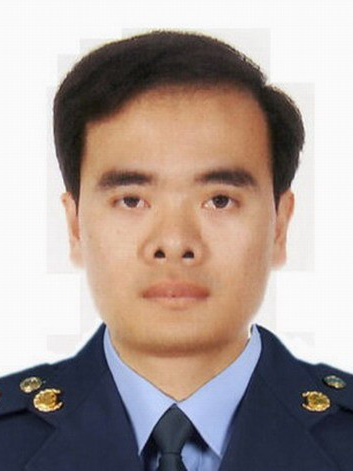 袁帥(海南省萬寧市行政審批服務局黨組成員、副局長) 袁帥(海南省萬寧市行政審批服務局黨組成員、副局長)