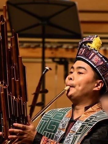 李寒冰(廣西交響樂團副團長) 李寒冰(廣西交響樂團副團長)