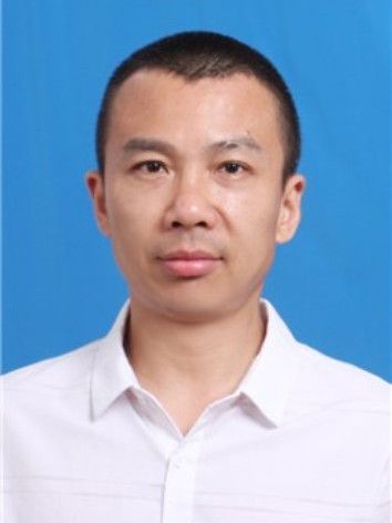 周銳(宣城市醫保局黨組成員、副局長) 周銳(宣城市醫保局黨組成員、副局長)