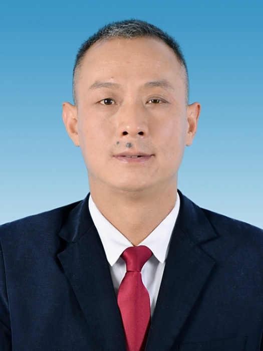 楊忠國(雲南省楚雄彝族自治州楚雄市人力資源和社會保障局黨組成員、市公共就業和人才服務中心主任) 楊忠國(雲南省楚雄彝族自治州楚雄市人力資源和社會保障局黨組成員、市公共就業和人才服務中心主任)