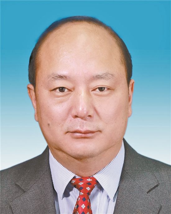 李志康(雲南省委機構編制委員會辦公室保留副廳長級待遇幹部) 李志康(雲南省委機構編制委員會辦公室保留副廳長級待遇幹部)
