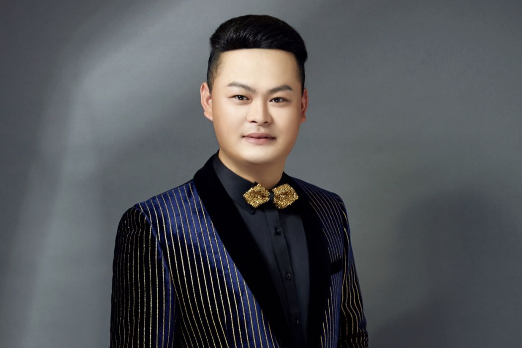 朱保龍(青年男高音歌唱演員) 朱保龍(青年男高音歌唱演員)